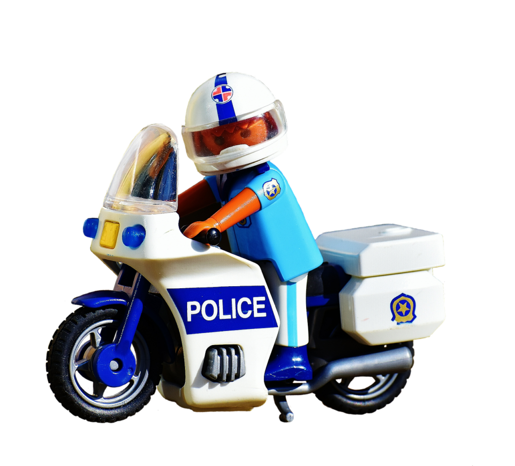 police, motorcycle, cop-2532634.jpg